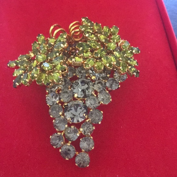 Valentino vintage Brooch